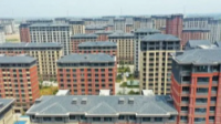 广东省在建规模最大的安置区项目首批安置房正式交付，这对保障居民生活有何影响？